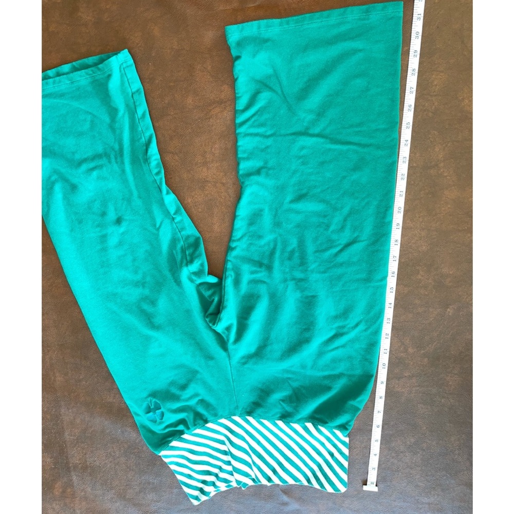 Four Leaf Clover Capris🍀 - Picture 6 of 6